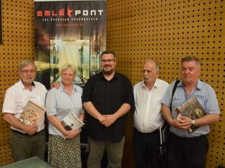 A Trianoni Szemle szerkesztői és az Emlékpont vezetője