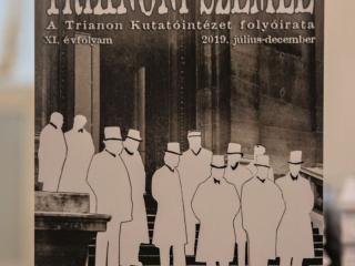 20191127_trianoni_szemle_xi_web_1