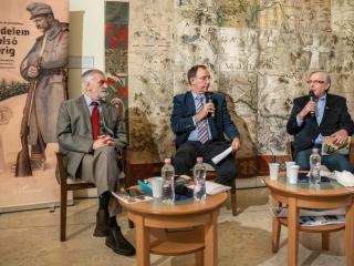 20201012_trianon_konyvbemutato_vigado_web-12