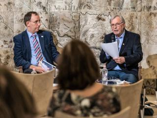 20201012_trianon_konyvbemutato_vigado_web-19