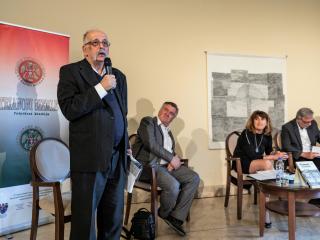 Dr. Medvigy Endre, a Trianoni Szemle szerkesztője