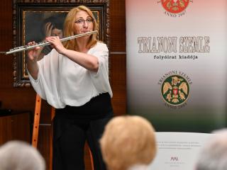 Prof. Dr. Varga Laura előadóművész 