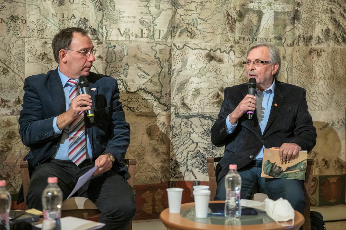 Kötetbemutató_20201012