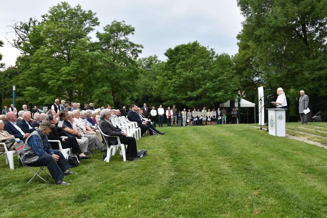 Megemlékezés és koszorúzás a csillaghegyi országzászlónál 2023. június 4-én