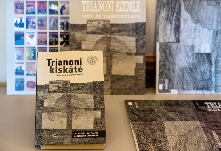 Trianoni Kiskáté bemutatója a Pesti Vigadóban